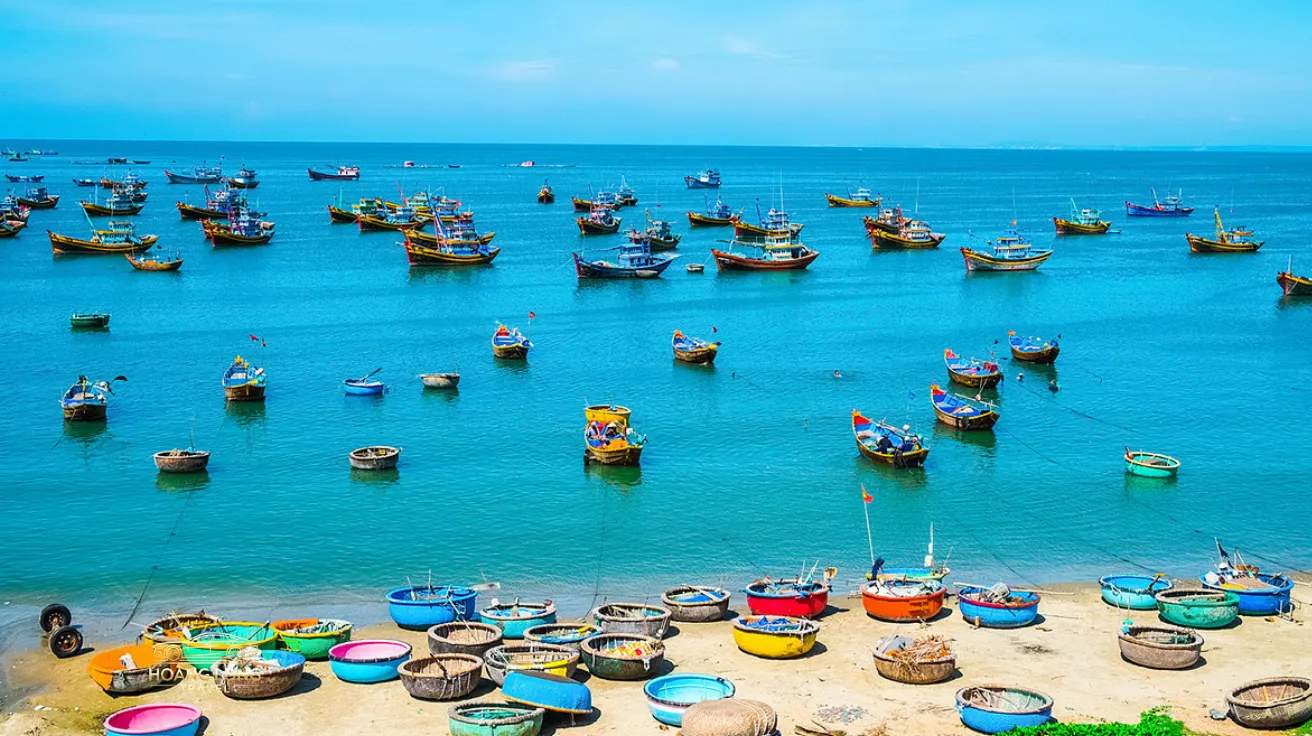 Mũi Né là một địa danh, tên một mũi biển và cũng là một phường ở thành phố Phan Thiết, tỉnh Bình Thuận, Việt Nam. Đây là một khu du lịch nổi tiếng của tỉnh Bình Thuận và là một trong số các khu du lịch quốc gia của Việt Nam